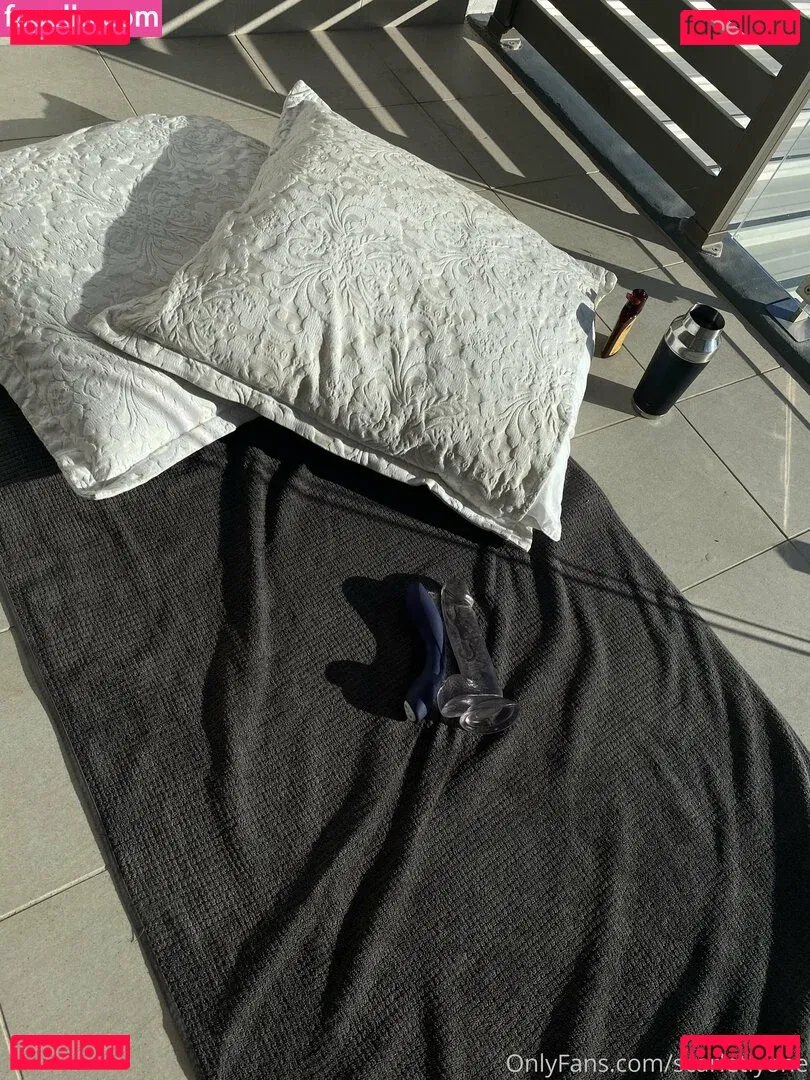 scarletlyone Onlyfans Photo Gallery 