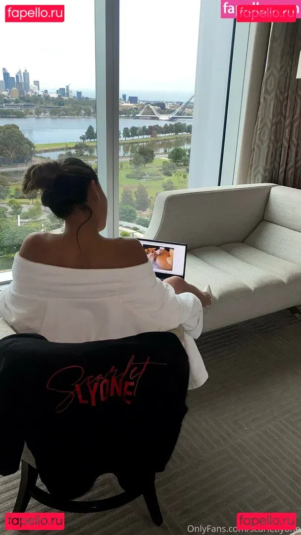 scarletlyone Onlyfans Photo Gallery 