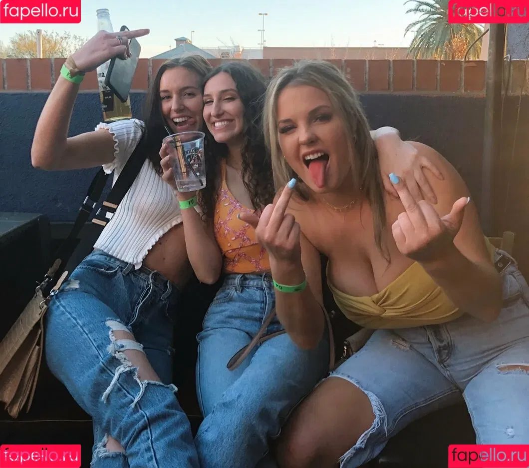 Emma Greenshields Onlyfans Photo Gallery 
