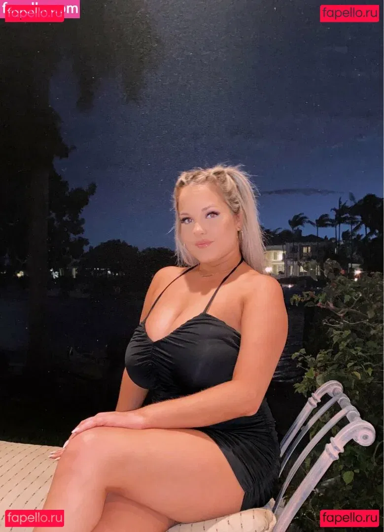 Emma Greenshields Onlyfans Photo Gallery 