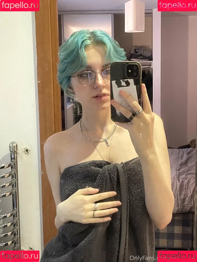 lyracr0w0 Onlyfans Photo Gallery 