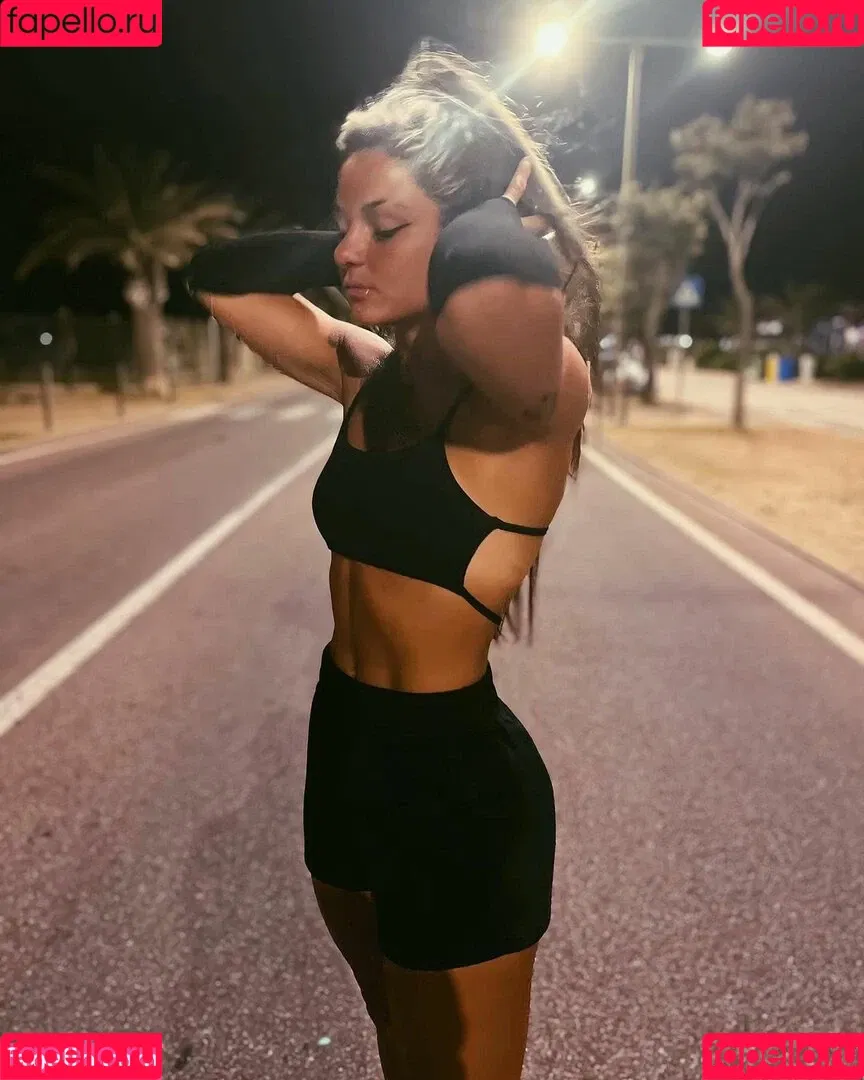 Delfi Granatto Onlyfans Photo Gallery 