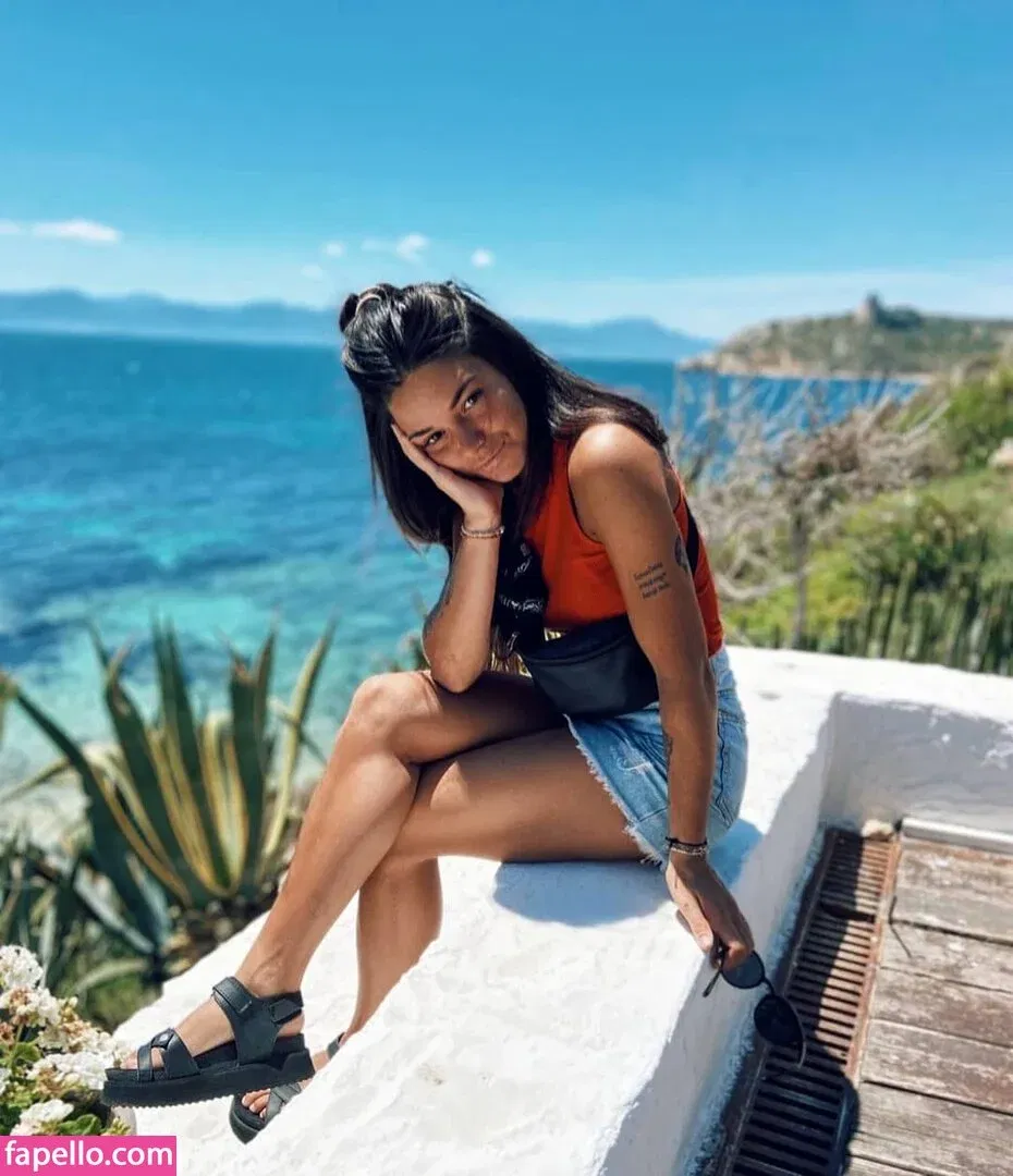 Delfi Granatto Onlyfans Photo Gallery 