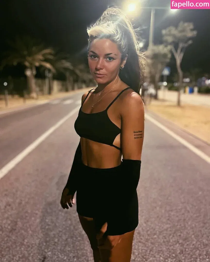 Delfi Granatto Onlyfans Photo Gallery 