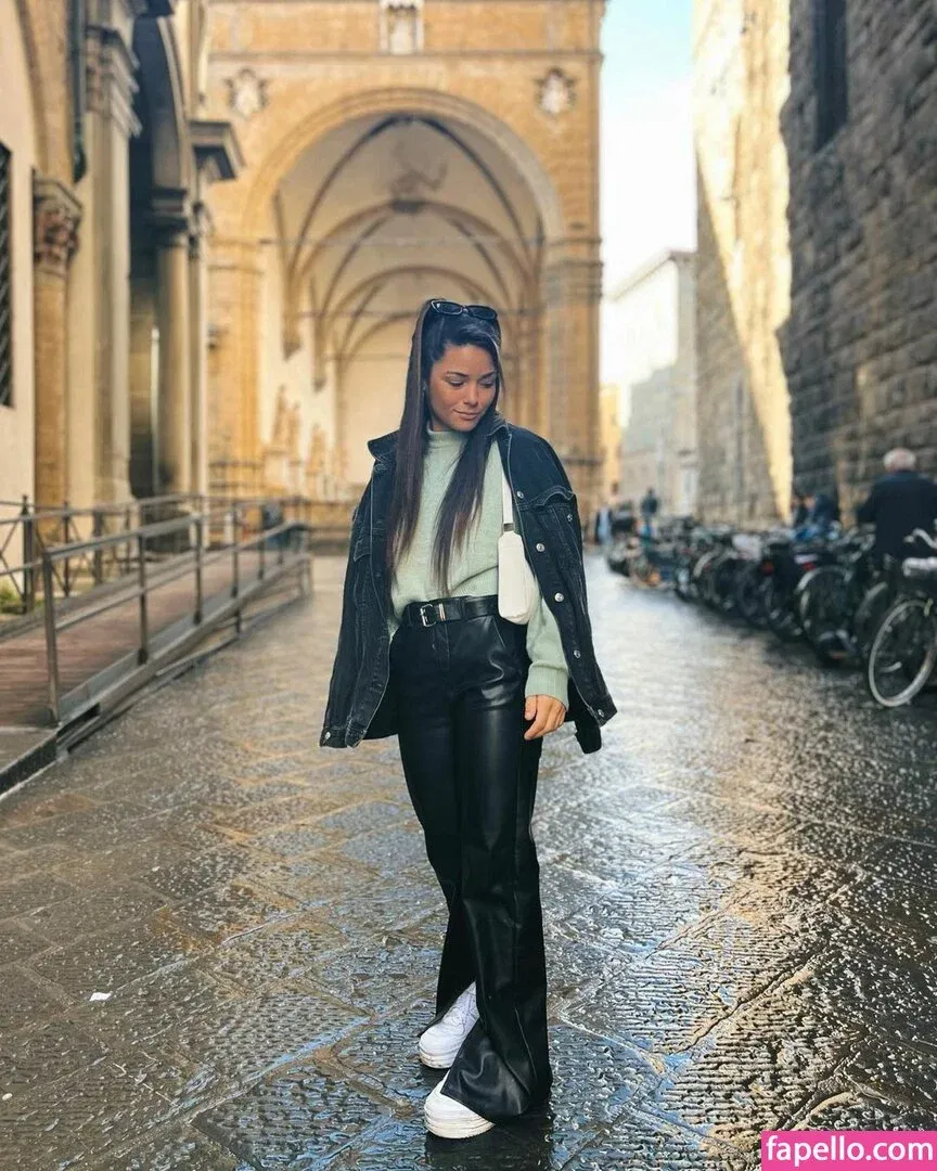 Delfi Granatto Onlyfans Photo Gallery 