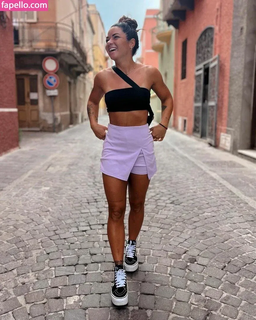 Delfi Granatto Onlyfans Photo Gallery 