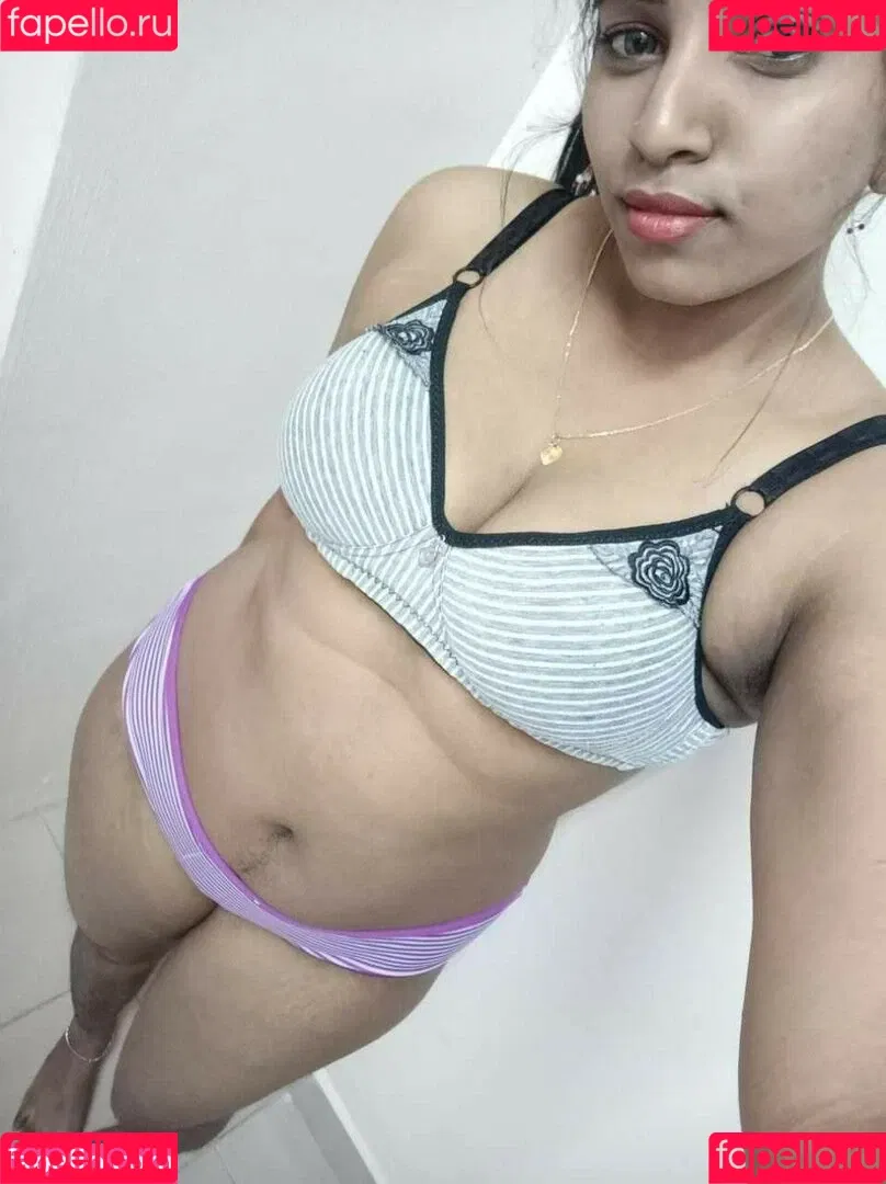 Indian Exhibition Onlyfans Photo Gallery 
