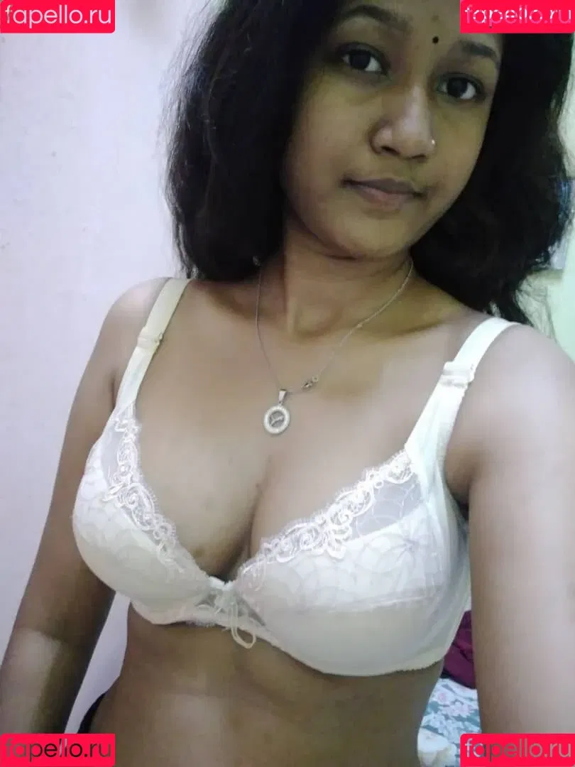 Indian Exhibition Onlyfans Photo Gallery 