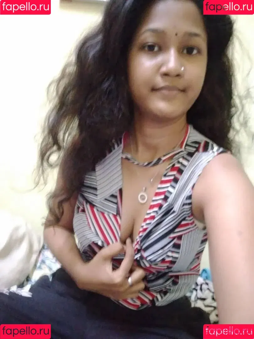 Indian Exhibition Onlyfans Photo Gallery 