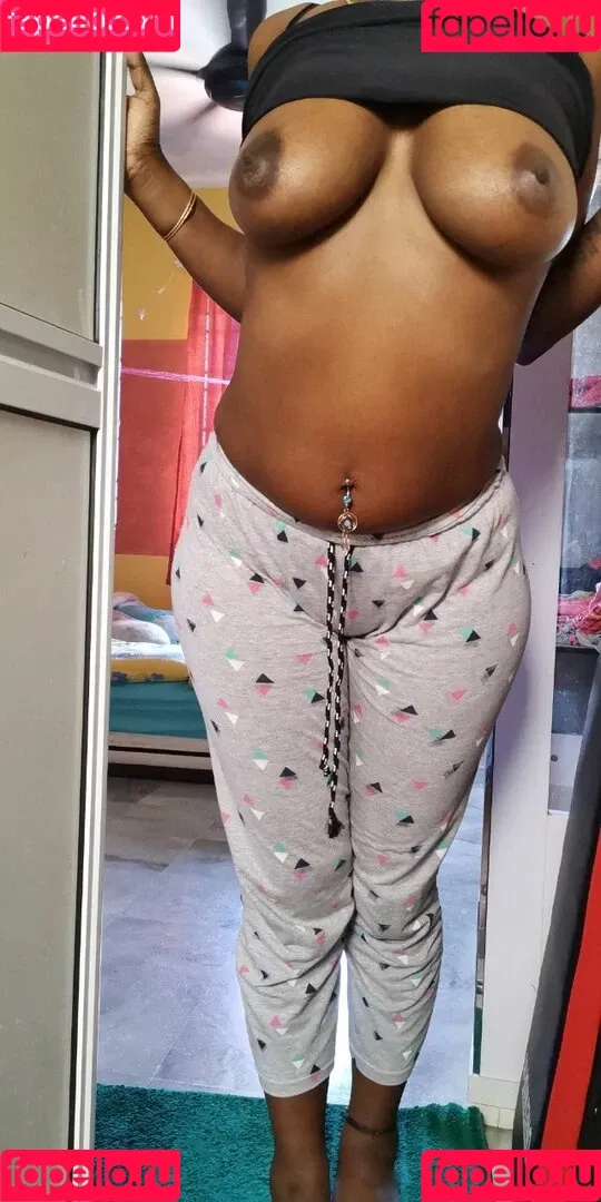 Indian Exhibition Onlyfans Photo Gallery 