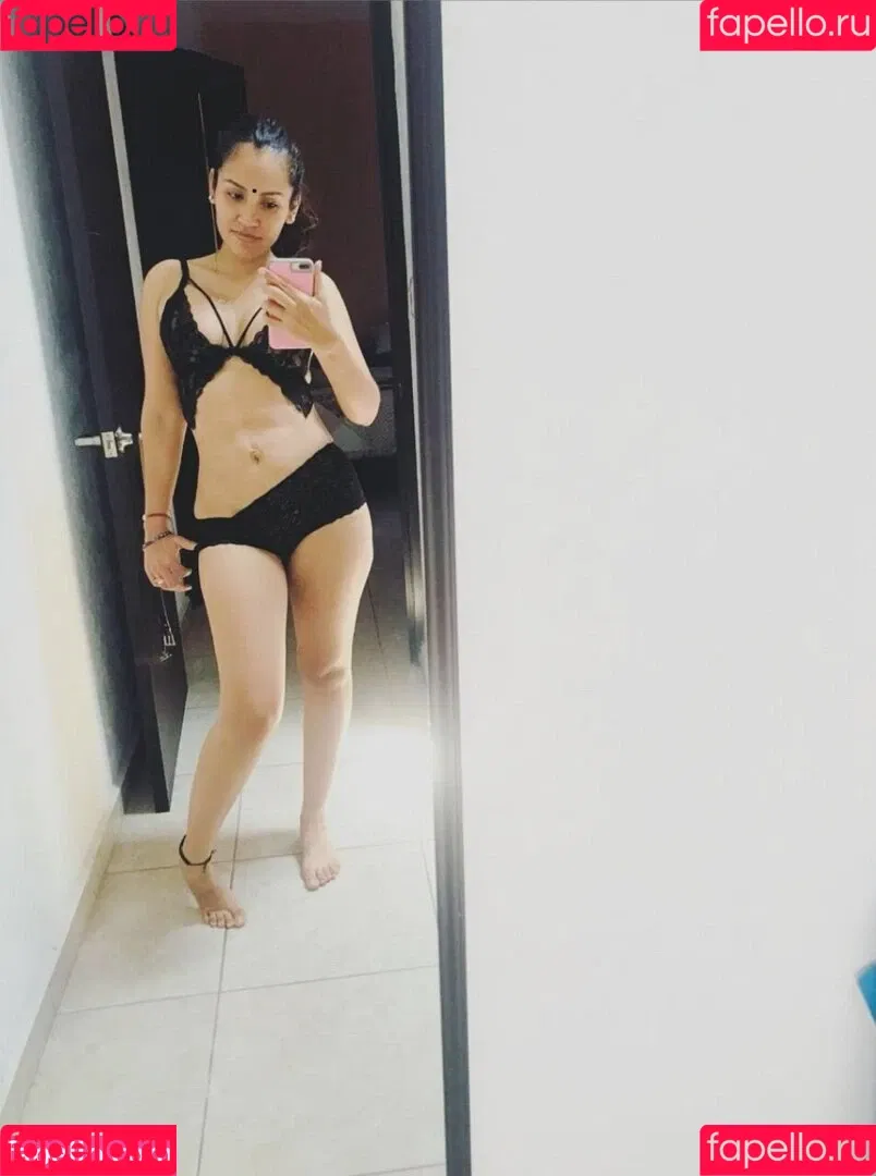 Indian Exhibition Onlyfans Photo Gallery 