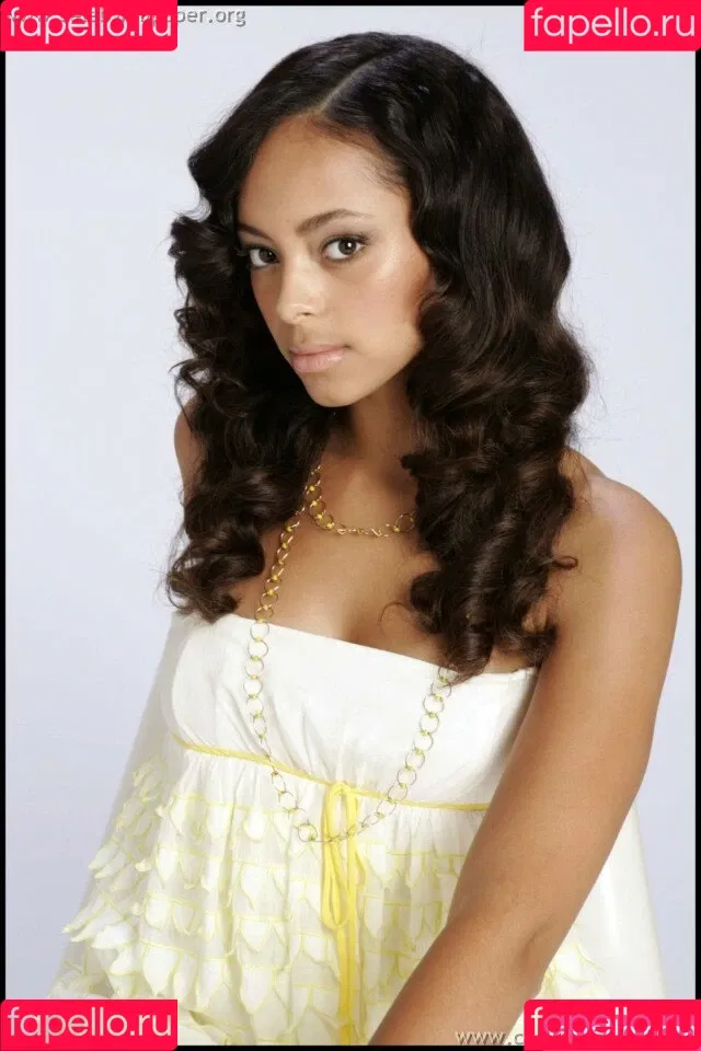 Amber Stevens West Onlyfans Photo Gallery 