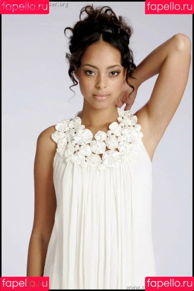 Amber Stevens West Onlyfans Photo Gallery 