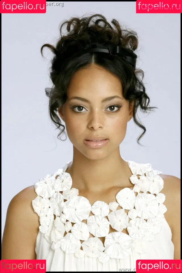 Amber Stevens West Onlyfans Photo Gallery 