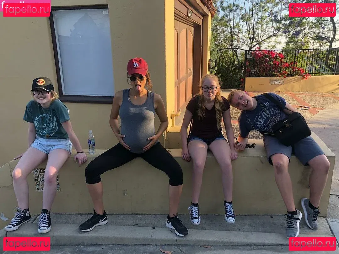 Amber Stevens West Onlyfans Photo Gallery 