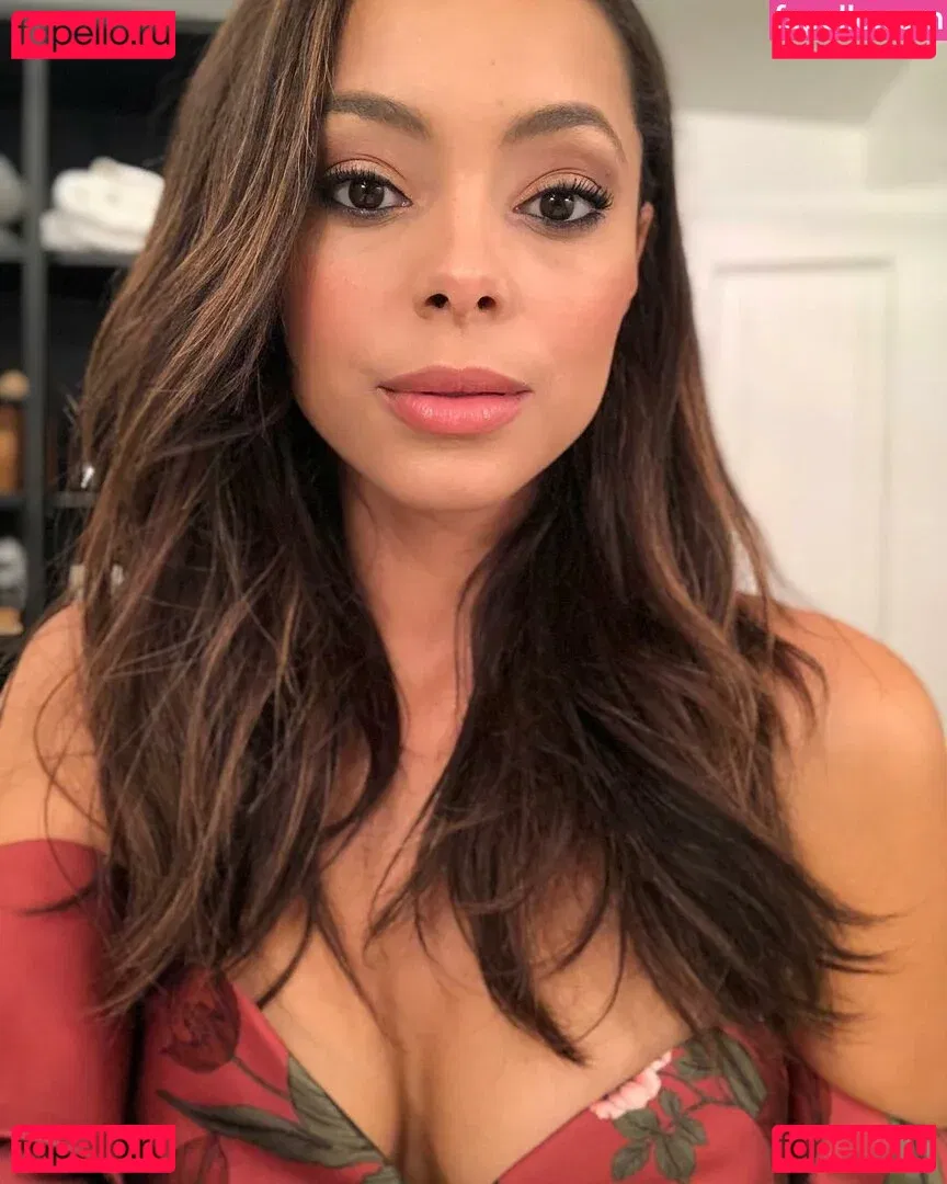 Amber Stevens West Onlyfans Photo Gallery 