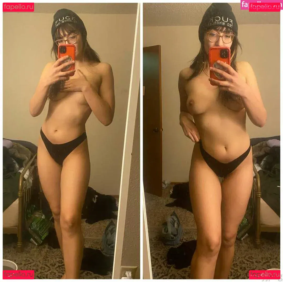 zoeyjpeg Onlyfans Photo Gallery 