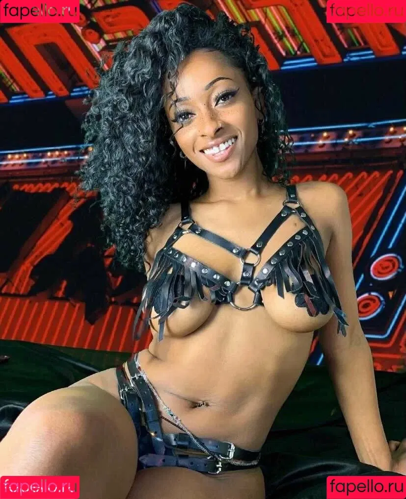 blackheartburlesque Onlyfans Photo Gallery 