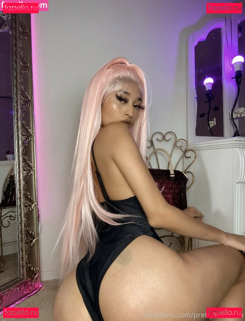 prettylittlechica Onlyfans Photo Gallery 