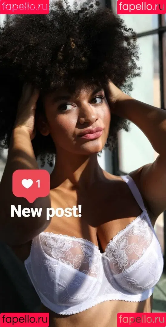 Ange-Sophie Reich Onlyfans Photo Gallery 