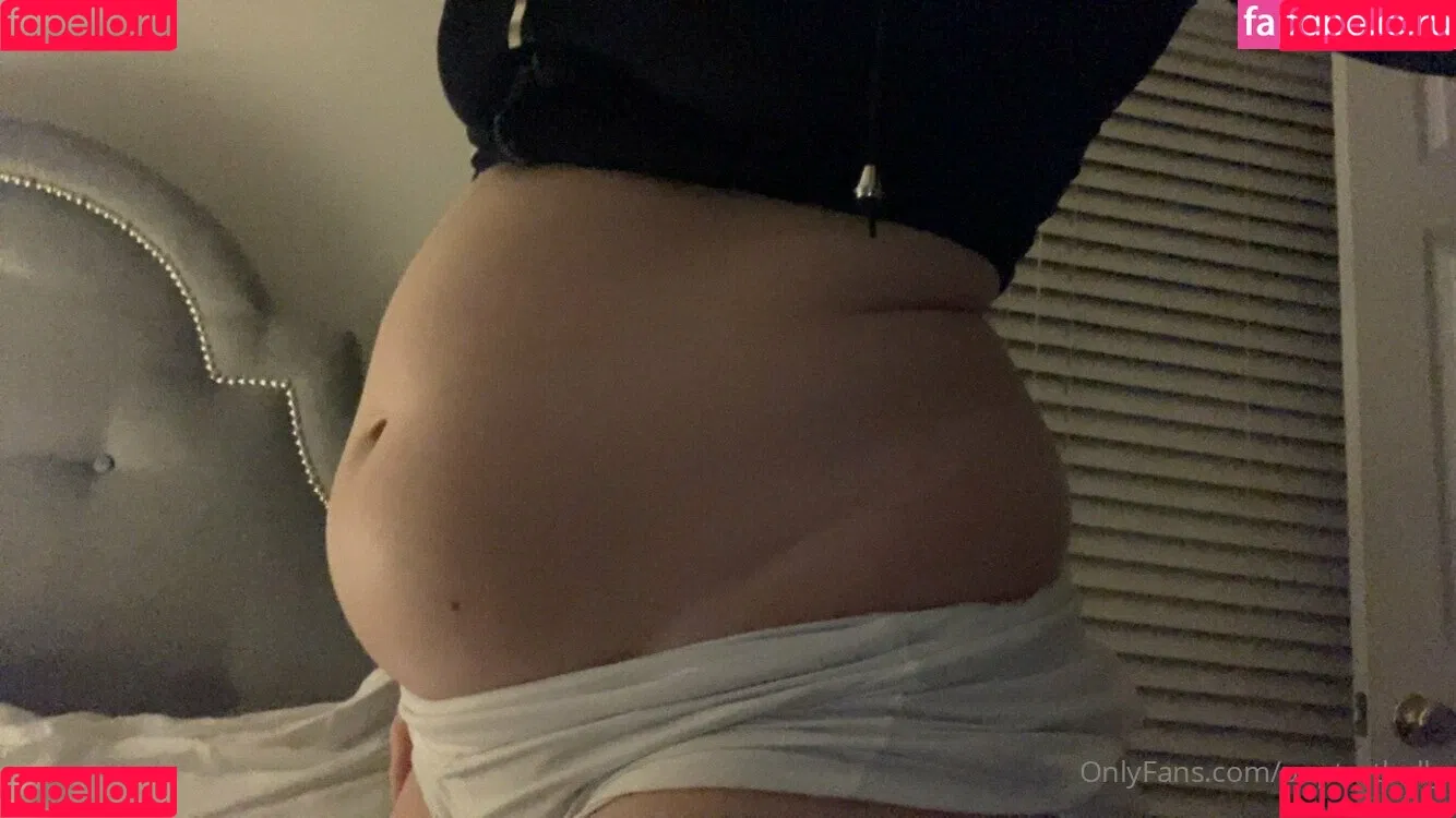poptartbelly Onlyfans Photo Gallery 