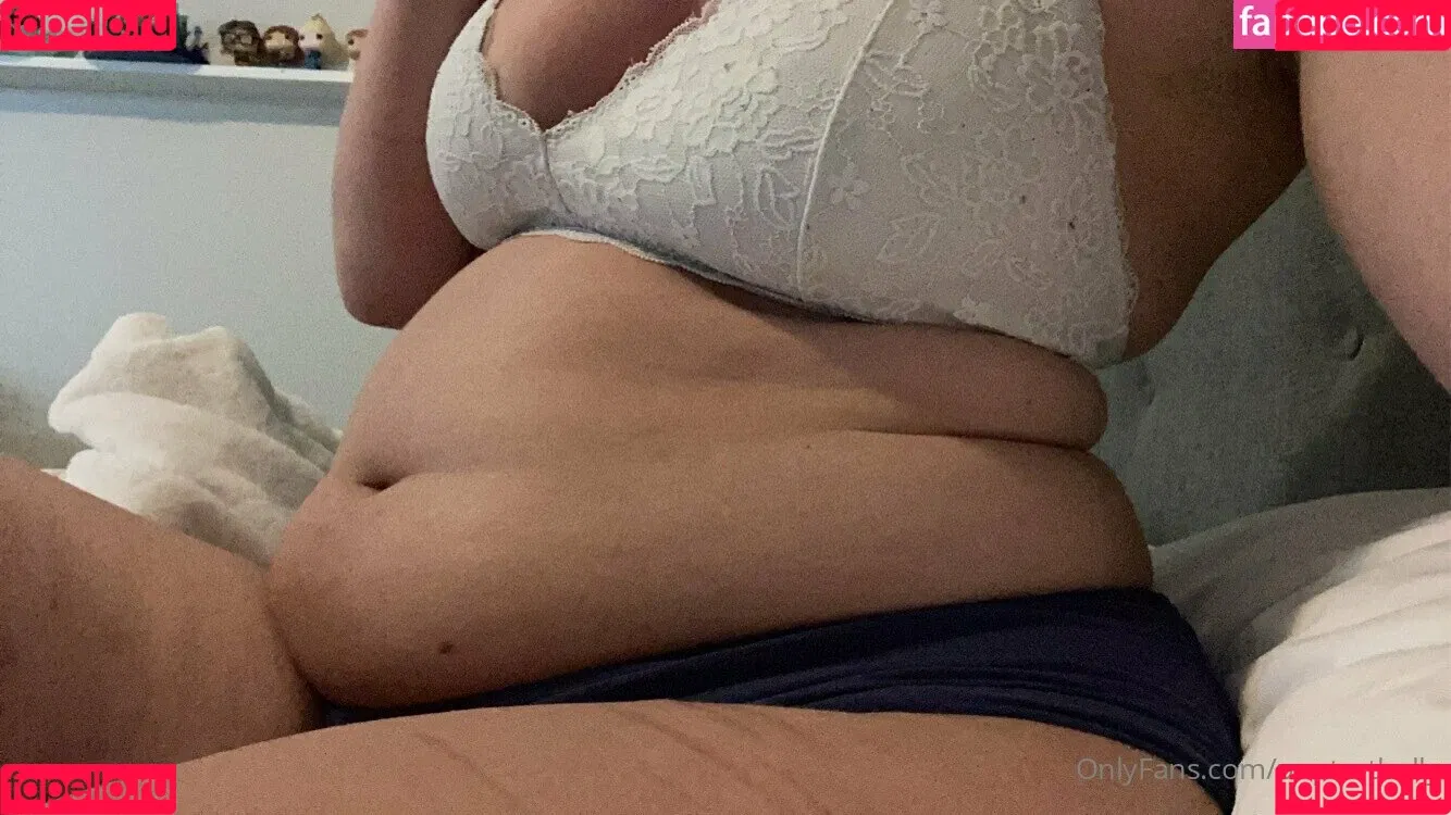 poptartbelly Onlyfans Photo Gallery 