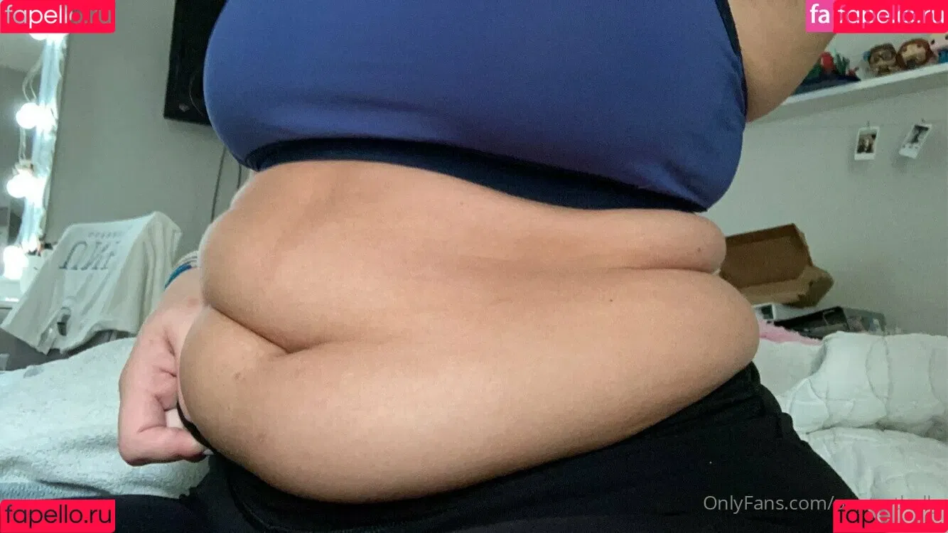poptartbelly Onlyfans Photo Gallery 