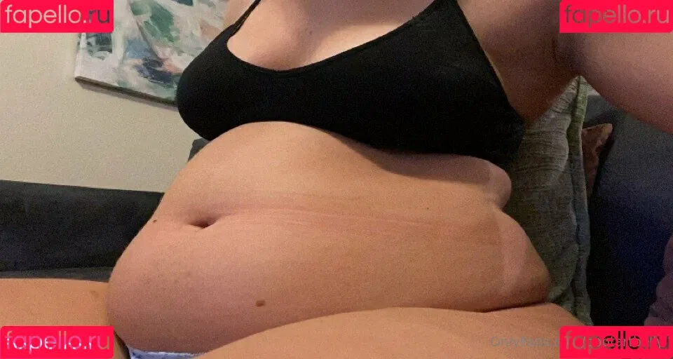 poptartbelly Onlyfans Photo Gallery 