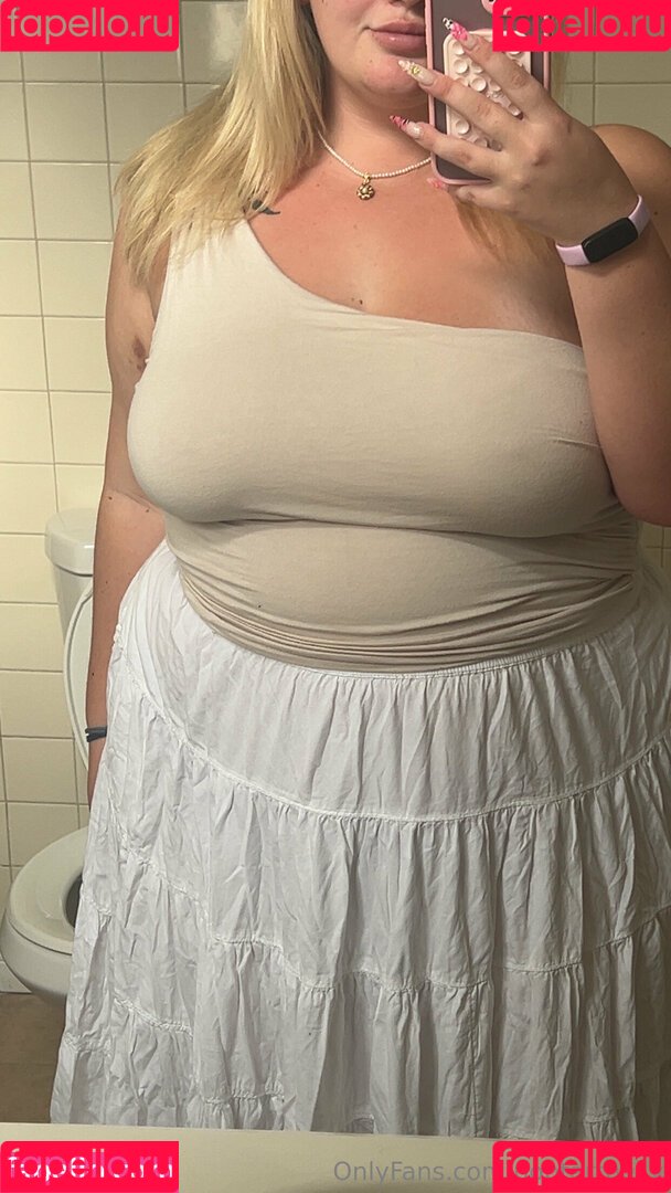 poptartbelly Onlyfans Photo Gallery 