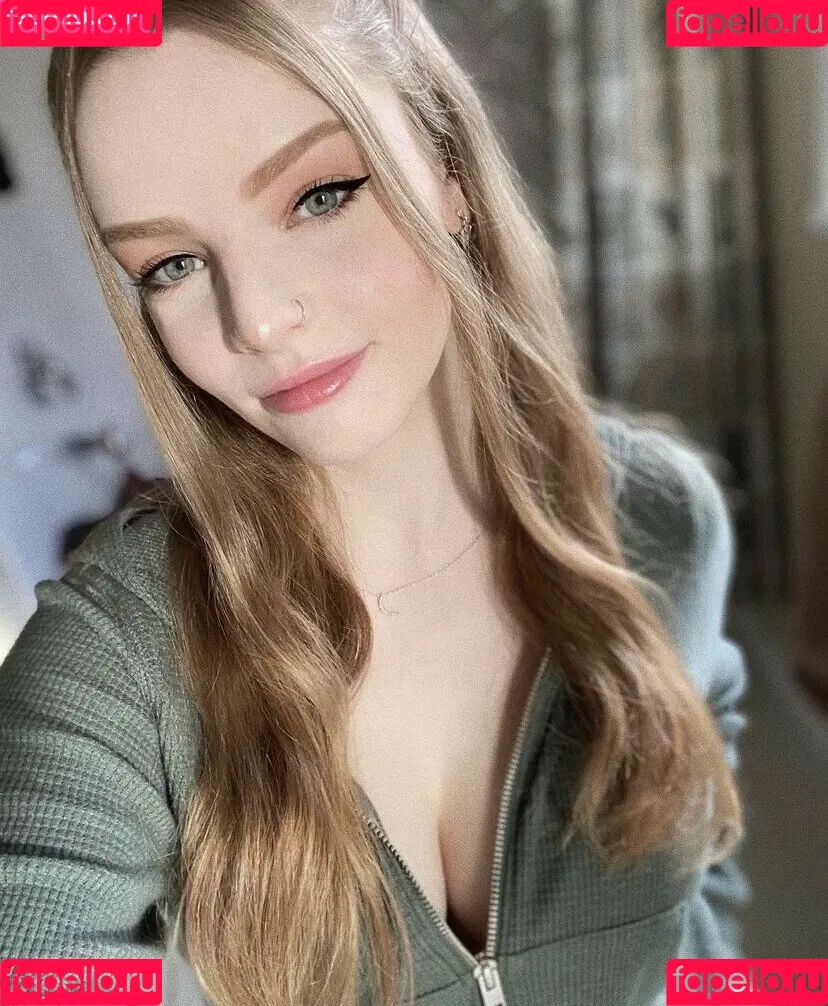 Meg_155 Onlyfans Photo Gallery 