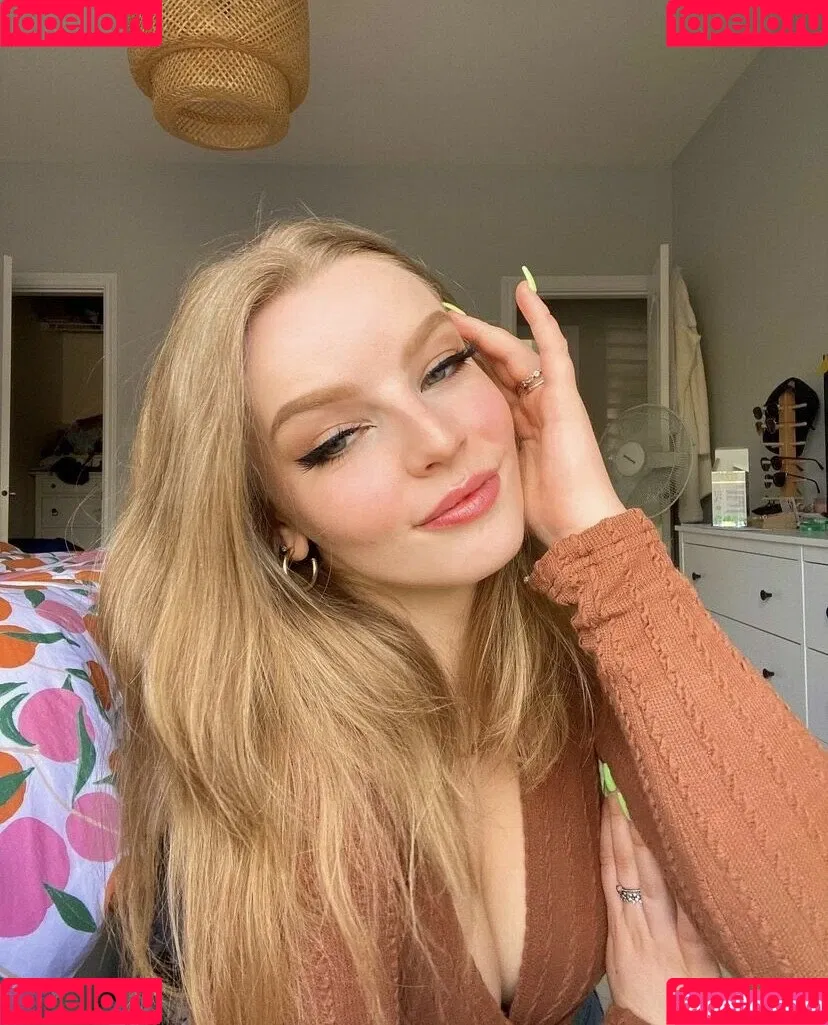 Meg_155 Onlyfans Photo Gallery 