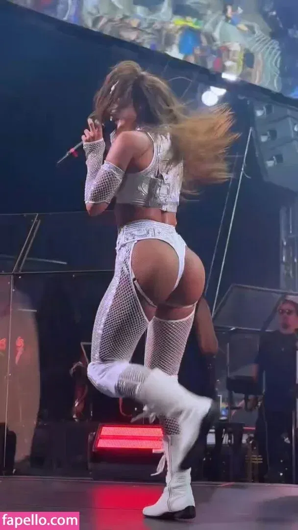 Anitta Onlyfans Photo Gallery 