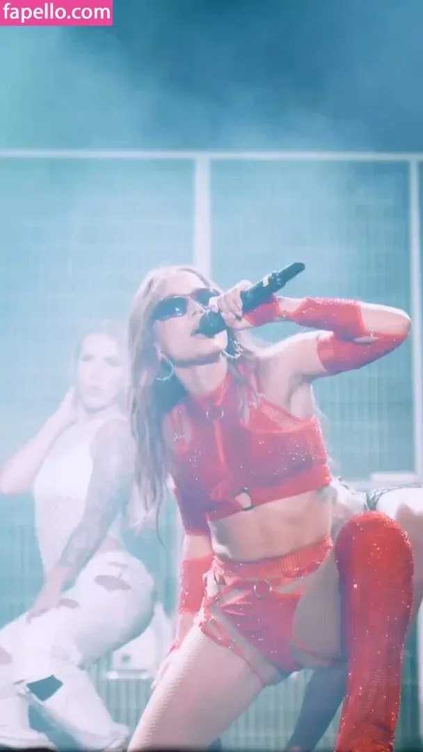 Anitta Onlyfans Photo Gallery 