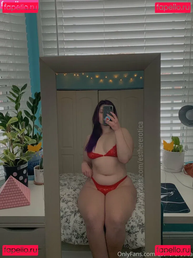 esthererotica Onlyfans Photo Gallery 