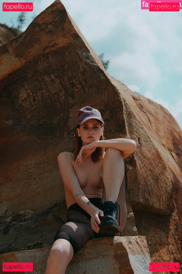 Dasha Marinina Onlyfans Photo Gallery 