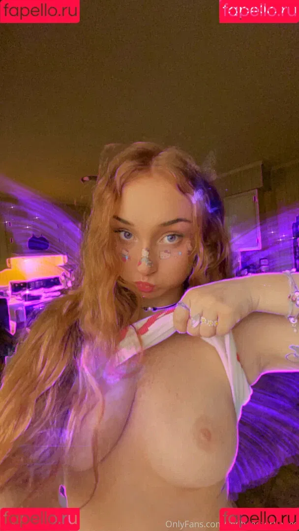 Redheadbbb Onlyfans Photo Gallery 