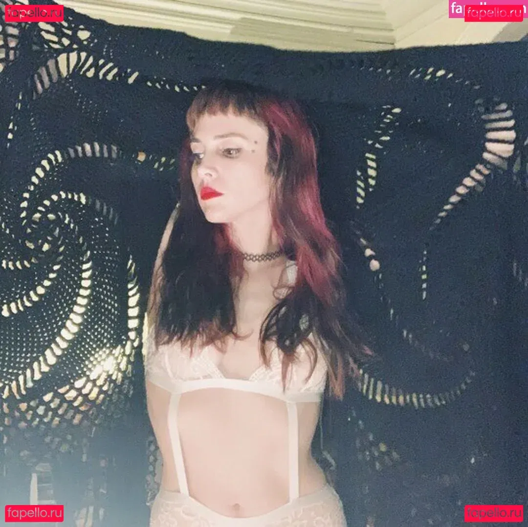 Globelamp Onlyfans Photo Gallery 