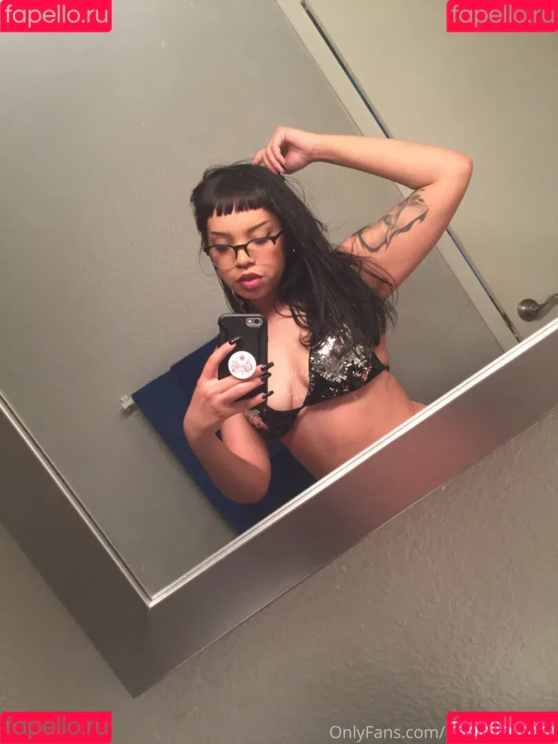 leilacherryfree Onlyfans Photo Gallery 