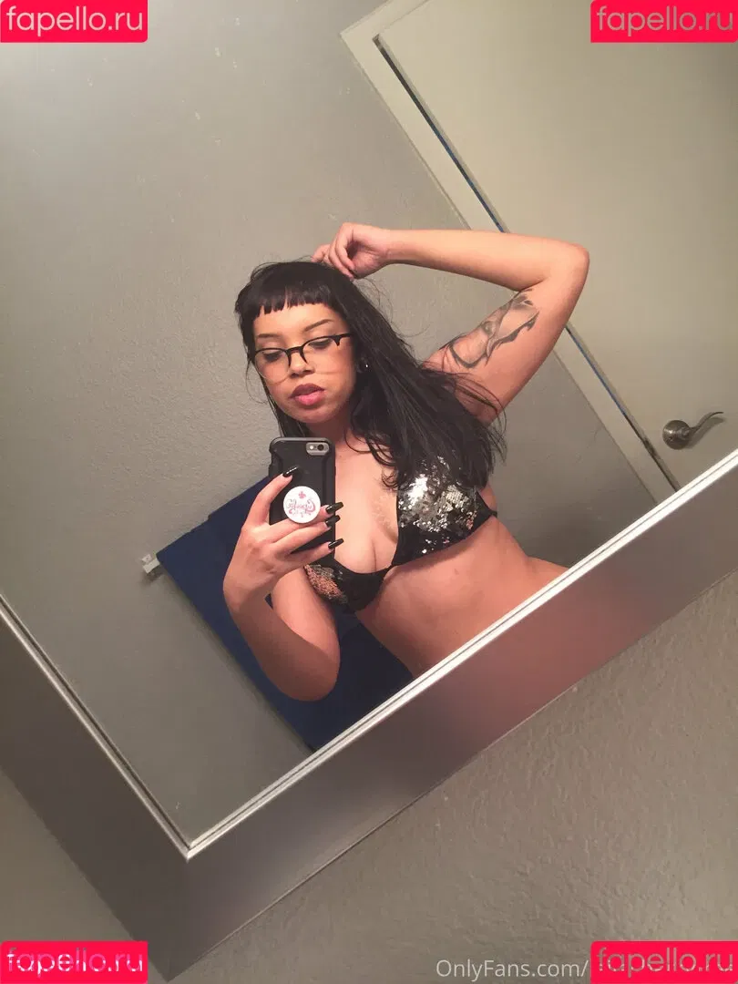 leilacherryfree Onlyfans Photo Gallery 