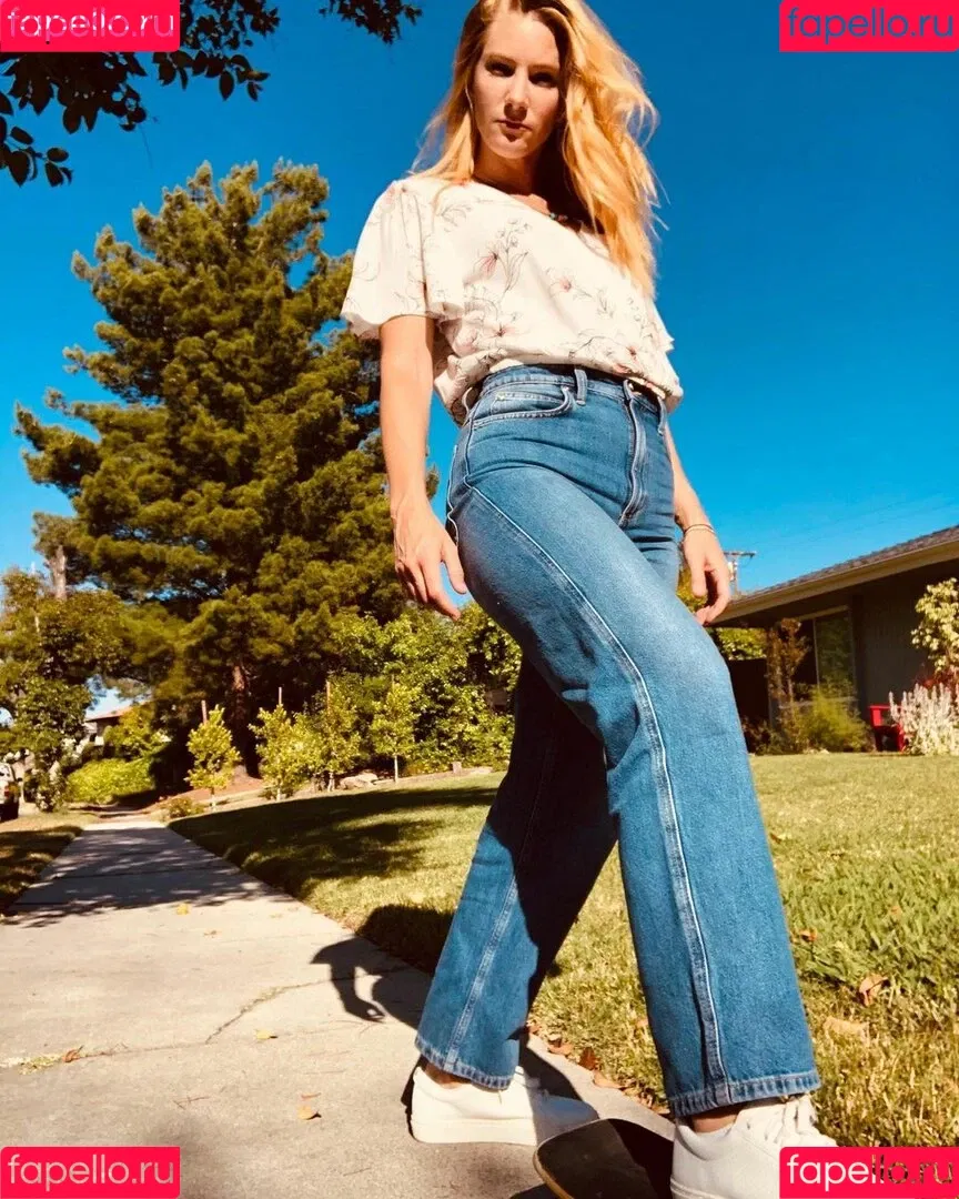 Heather Morris Onlyfans Photo Gallery 