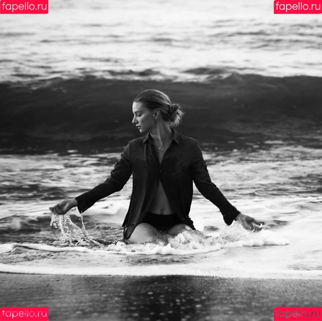 Heather Morris Onlyfans Photo Gallery 