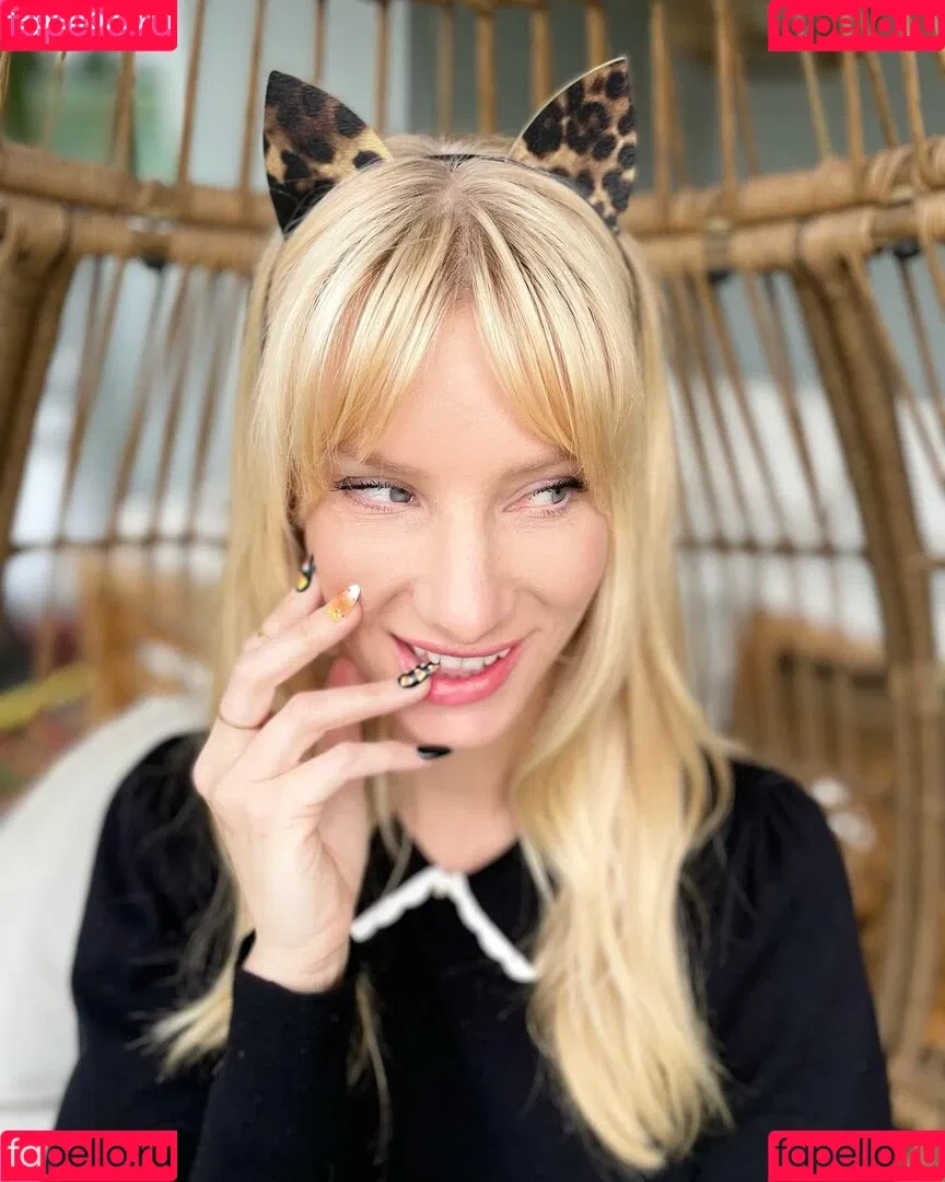 Heather Morris Onlyfans Photo Gallery 