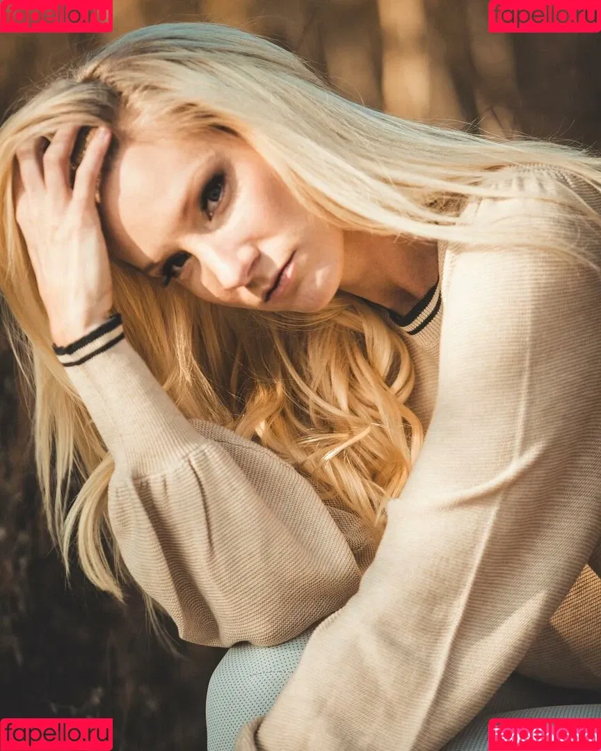 Heather Morris Onlyfans Photo Gallery 