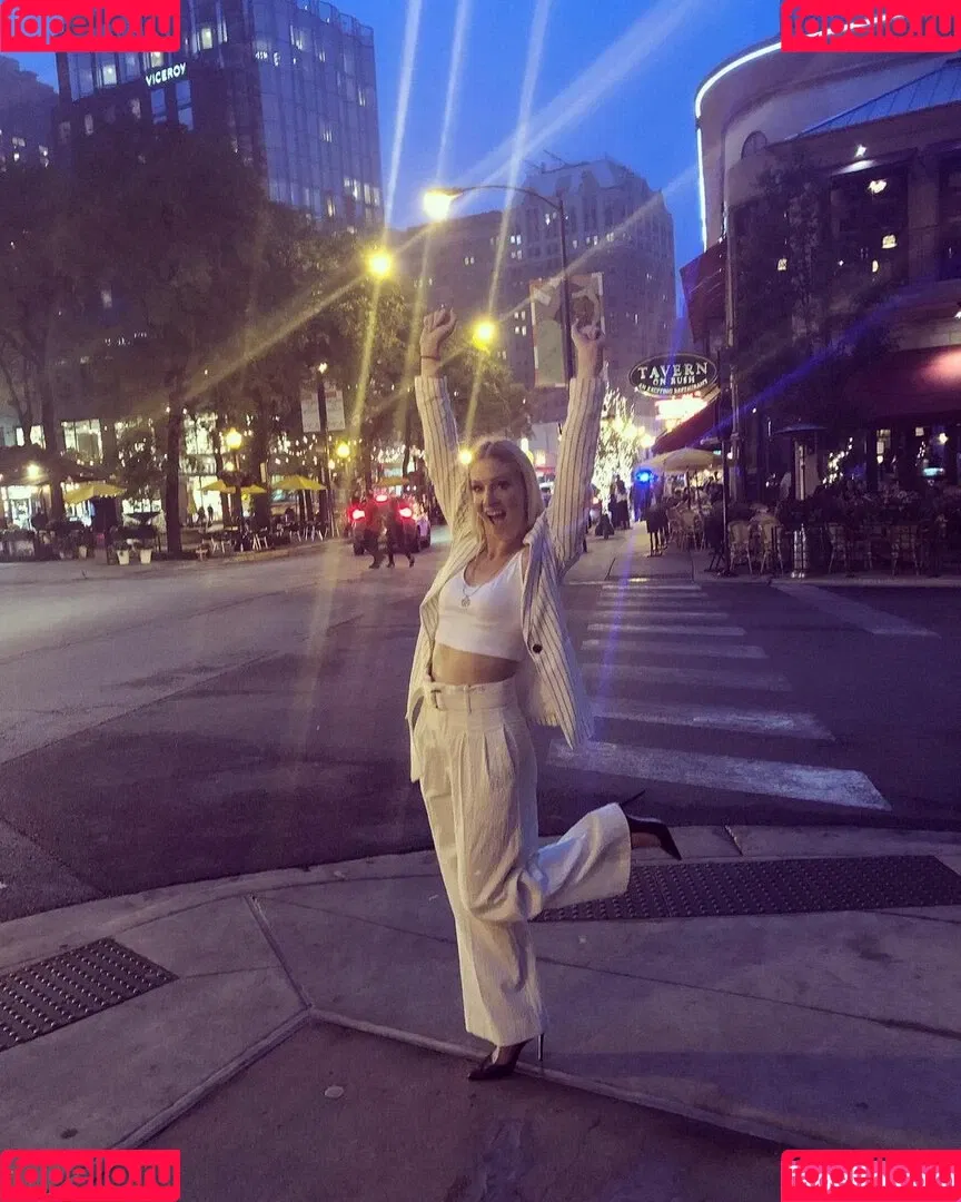 Heather Morris Onlyfans Photo Gallery 