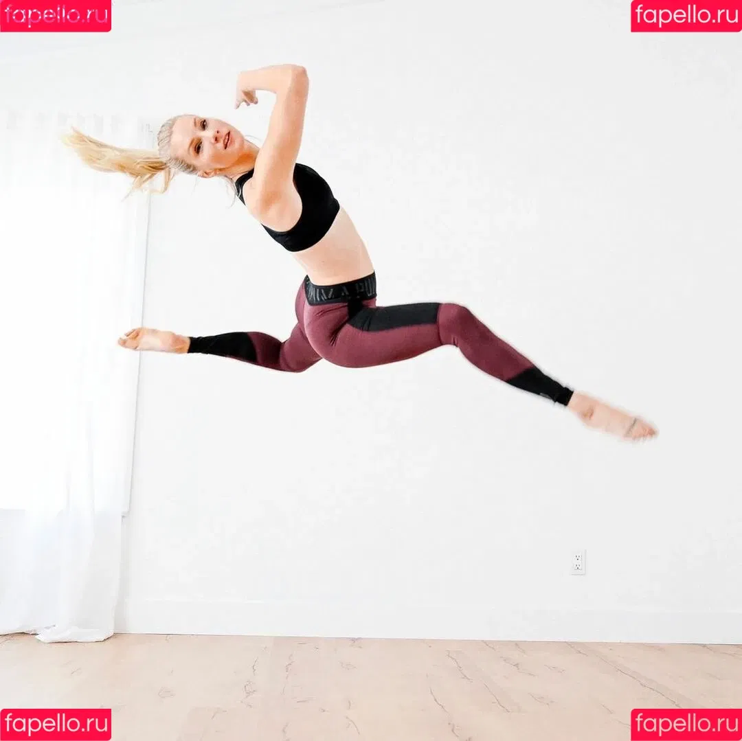 Heather Morris Onlyfans Photo Gallery 