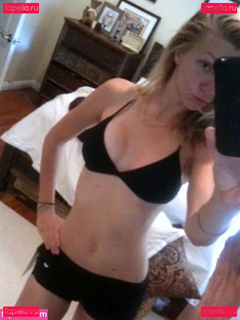 Heather Morris Onlyfans Photo Gallery 