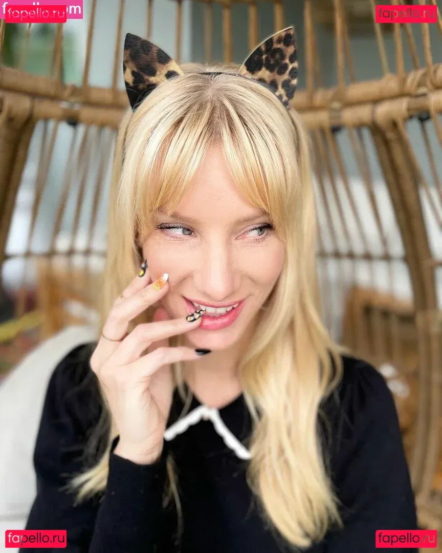 Heather Morris Onlyfans Photo Gallery 