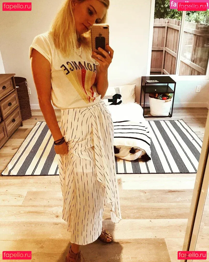 Heather Morris Onlyfans Photo Gallery 