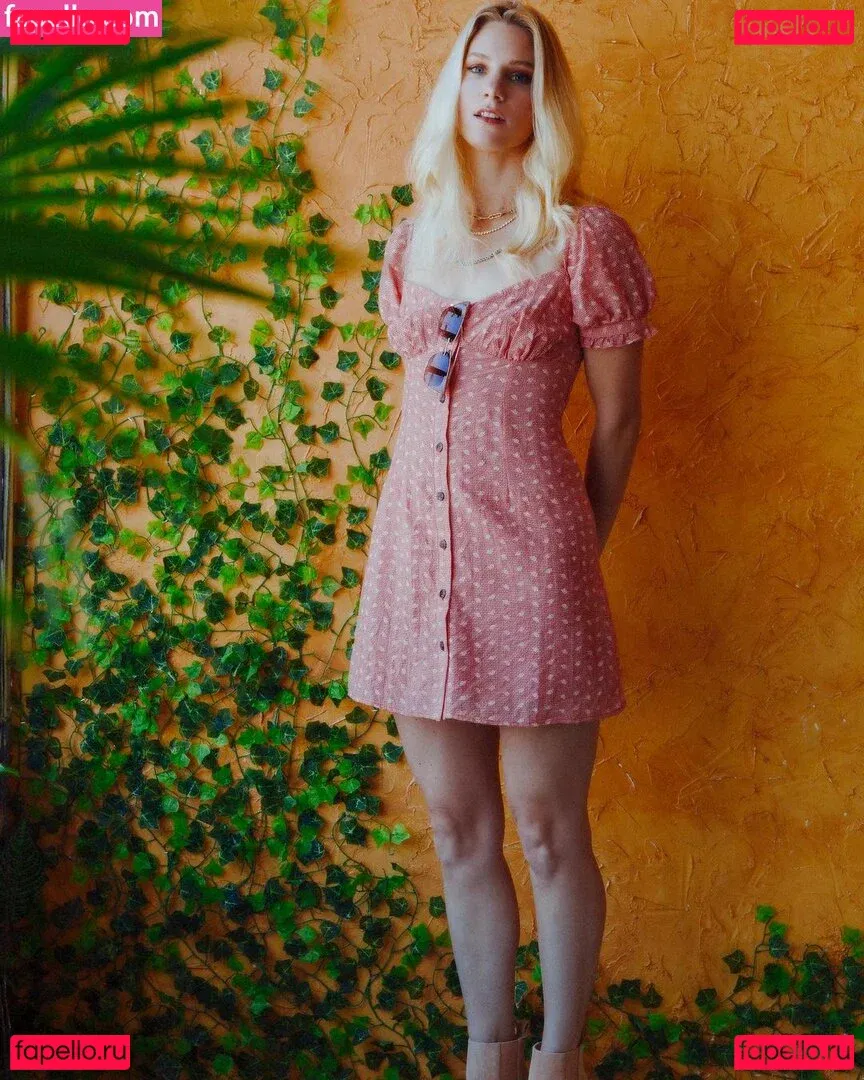 Heather Morris Onlyfans Photo Gallery 