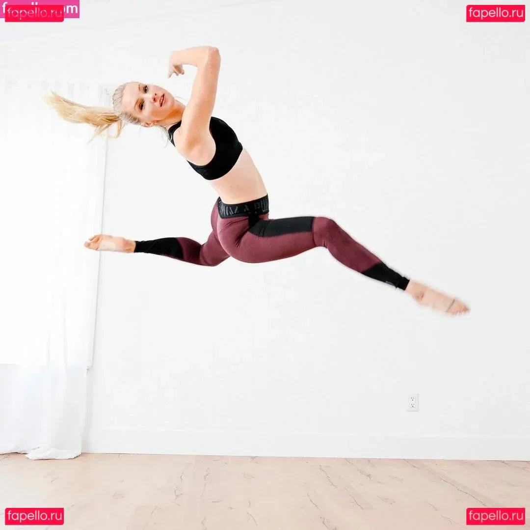 Heather Morris Onlyfans Photo Gallery 